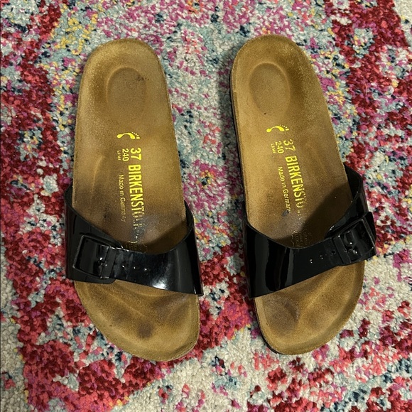 Birkenstock “Madrid” black patent 37 - Picture 2 of 9